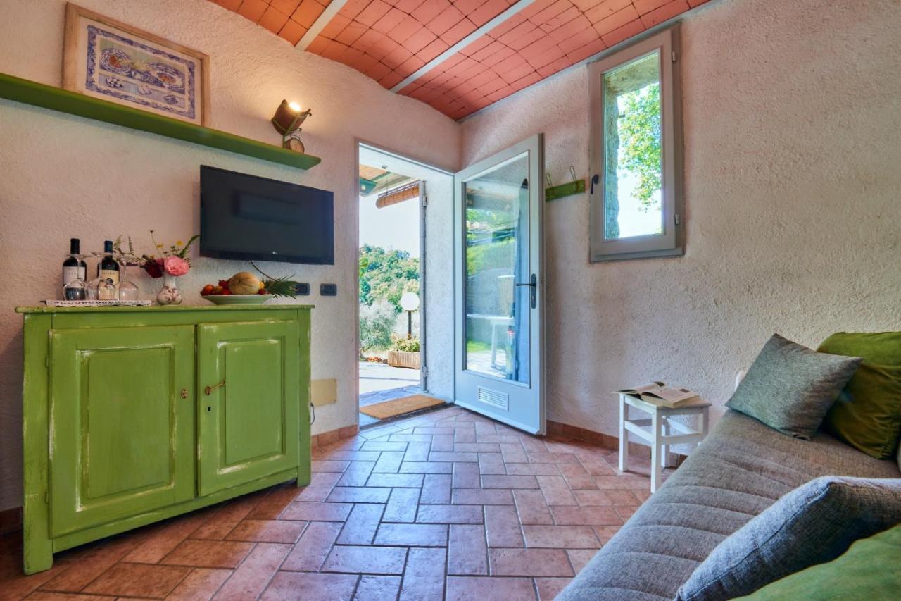 La Casetta Nel Bosco - Hot Tube And Sauna Lierna Zewnętrze zdjęcie